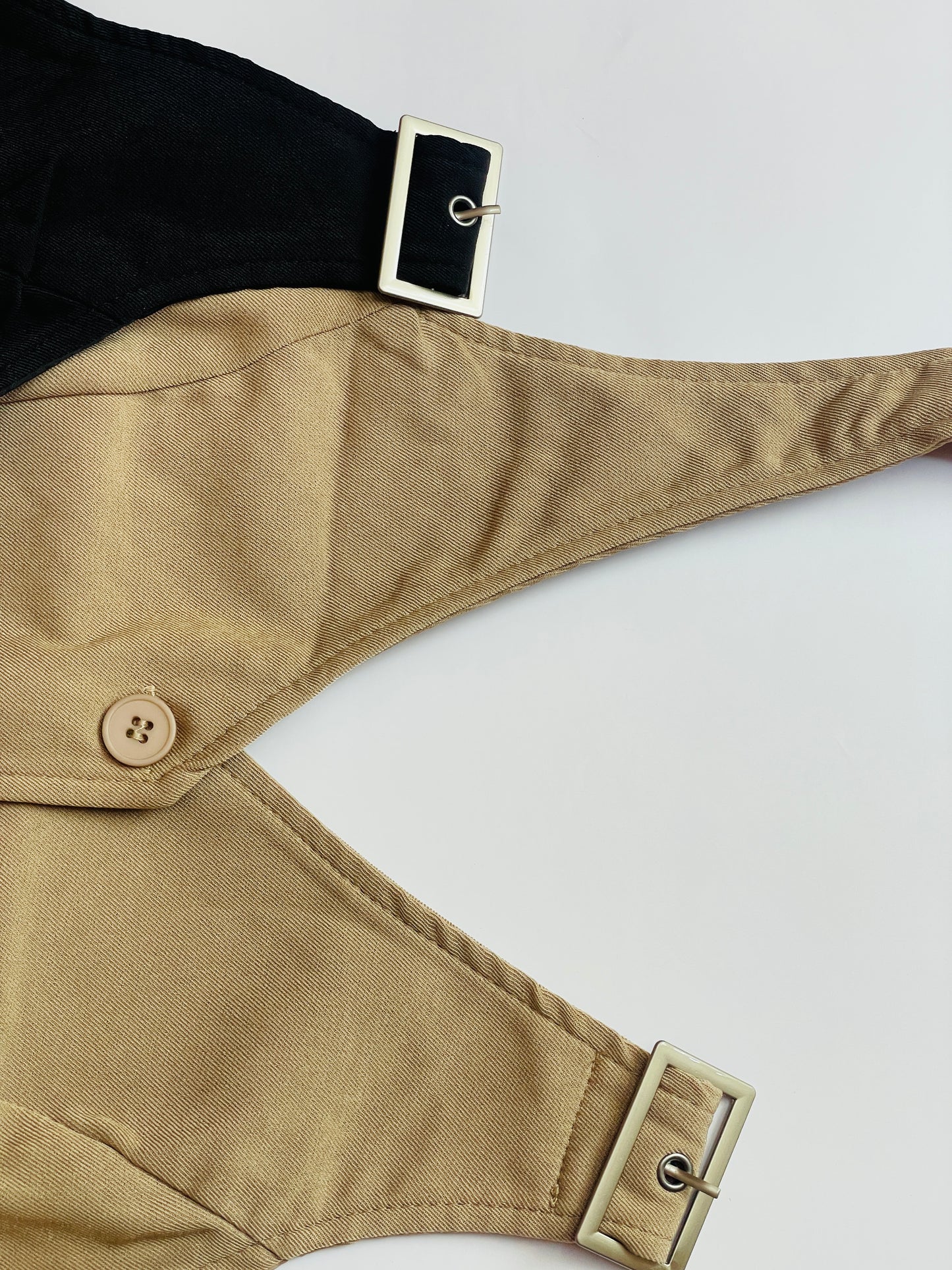 Halterneck Vest