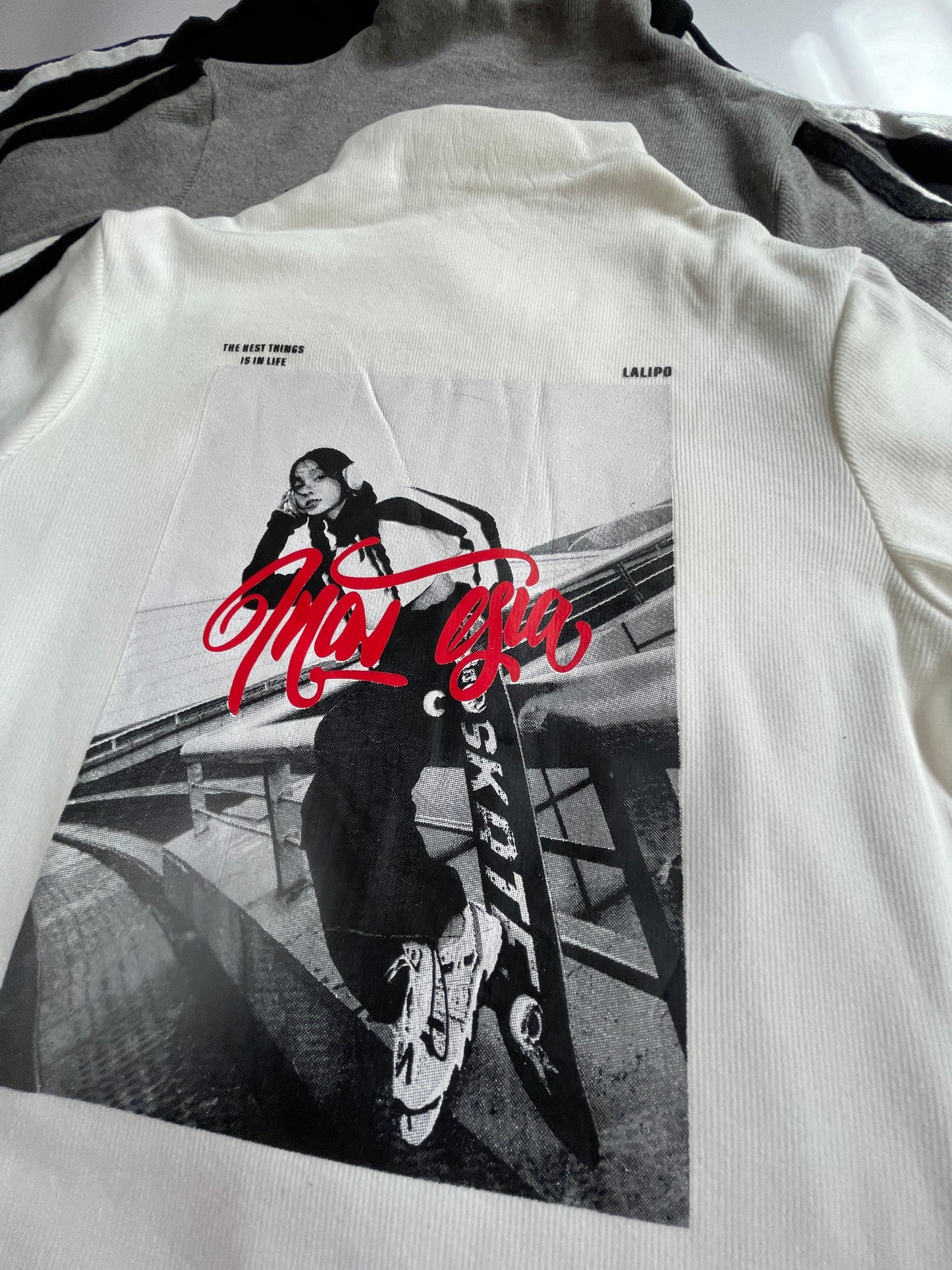 Turtleneck Low-Waisted Fitted Tee