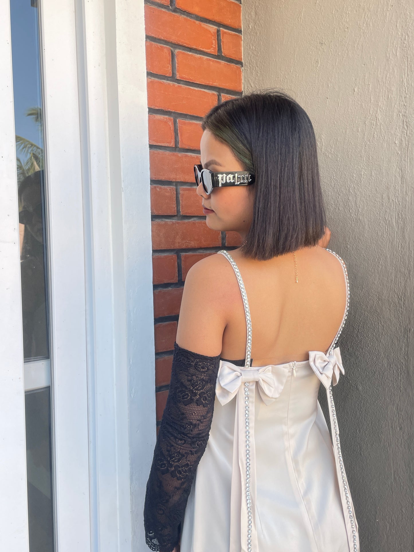 Stone Bow Satin Dress Crème