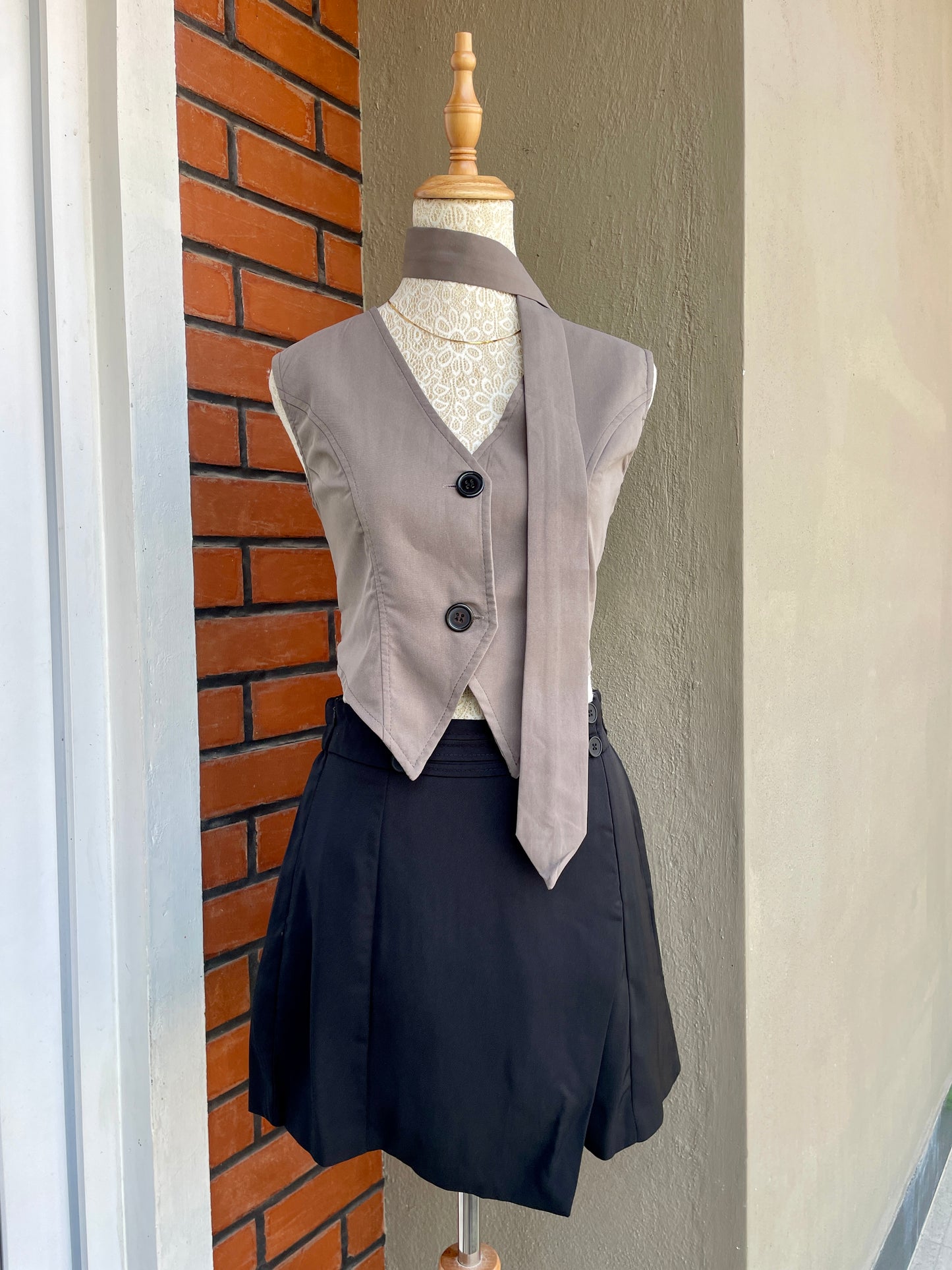 Office Siren Vest