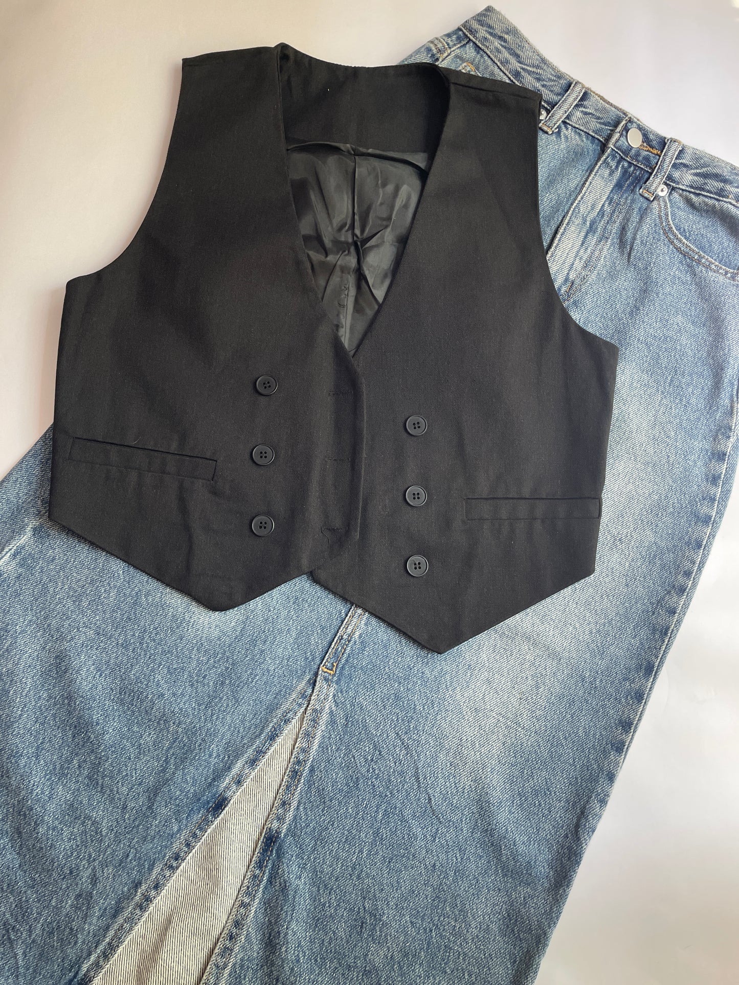 Buttoned Vest