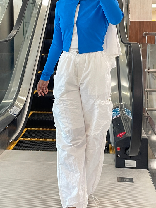 White Parachute Cargos