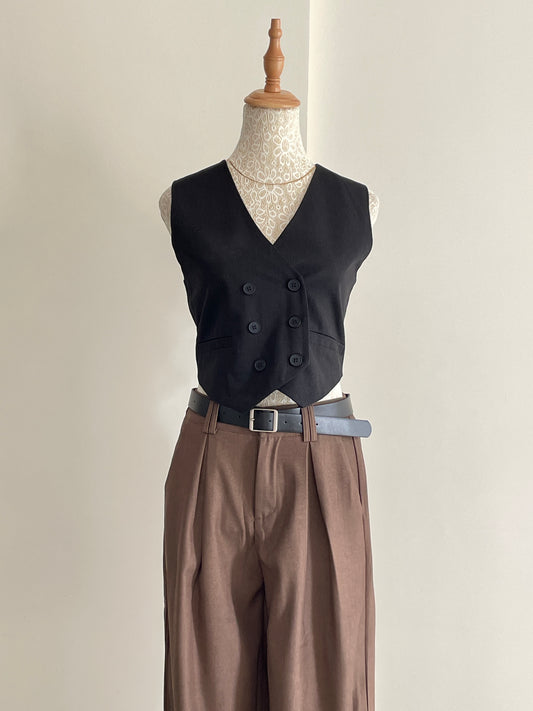 Buttoned Vest
